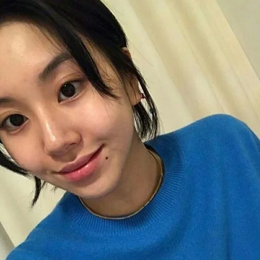 🦋 Стикер «chayeong» для Telegram