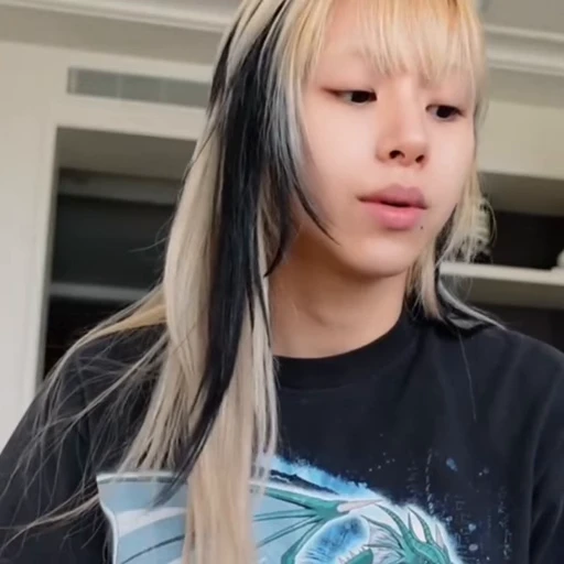 🍦 Стикер «chaeyoung Сон Чеен» для Telegram