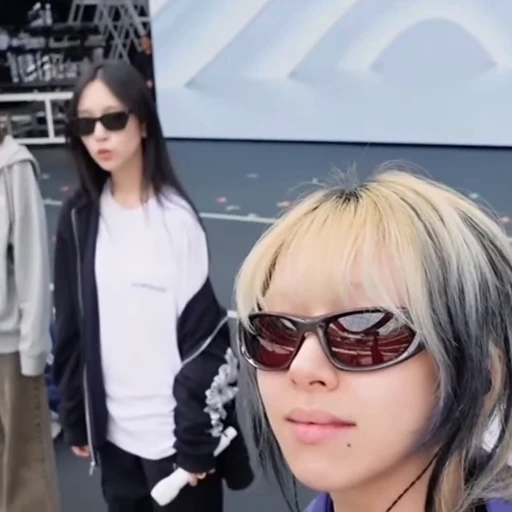 🍦 Стикер «chaeyoung Сон Чеен» для Telegram