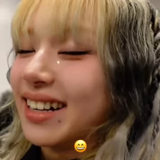 🍦 Стикер «chaeyoung Сон Чеен» для Telegram