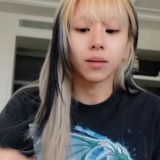 🍦 Стикер «chaeyoung Сон Чеен» для Telegram