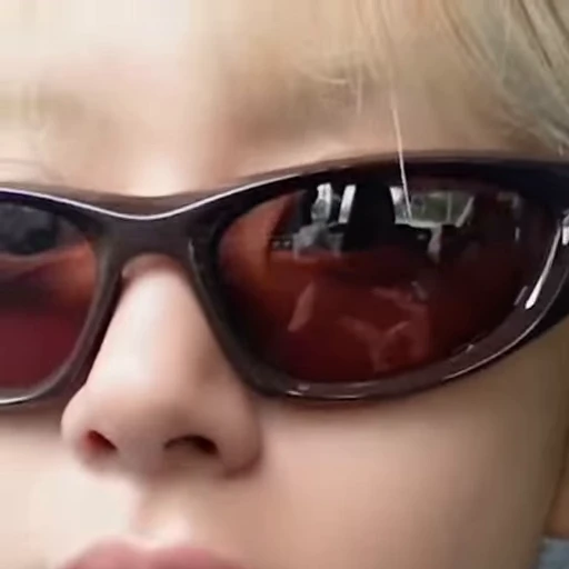 🍦 Стикер «chaeyoung Сон Чеен» для Telegram