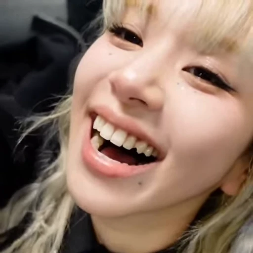 🍦 Стикер «chaeyoung Сон Чеен» для Telegram