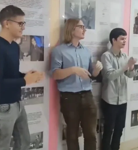 👏 Стикер «Чечены и другие» для Telegram
