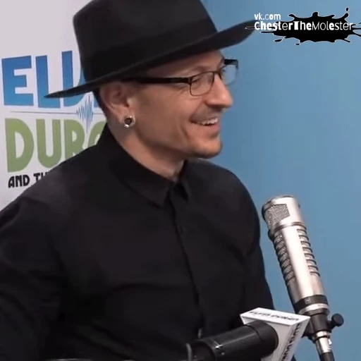 ☺️ Стикер «ChesterBe GIF» для Telegram