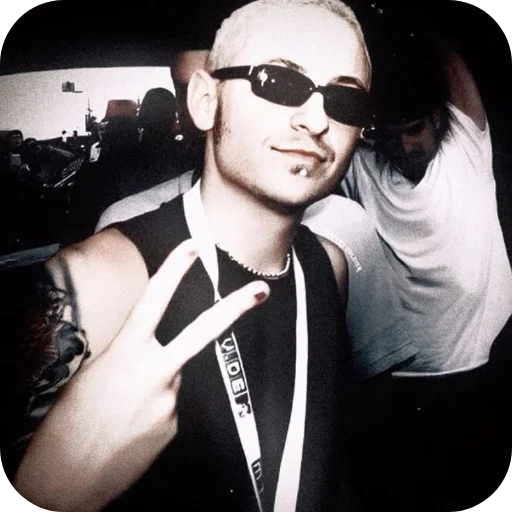 😎 Стикер «Chester Bennington» для Telegram