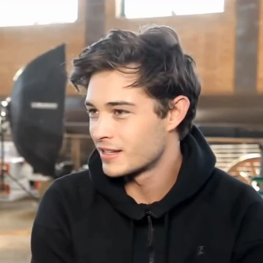 ➖ Стикер «Francisco Lachowski» для Telegram