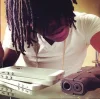 Стикер 9 🤑 Набор эмоджи с музыкантом «Chief Keef»