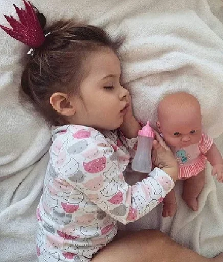 😖 Стикер «Childs and Life» для Telegram