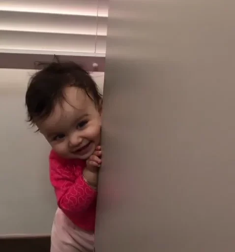 😣 Стикер «Childs and Life» для Telegram