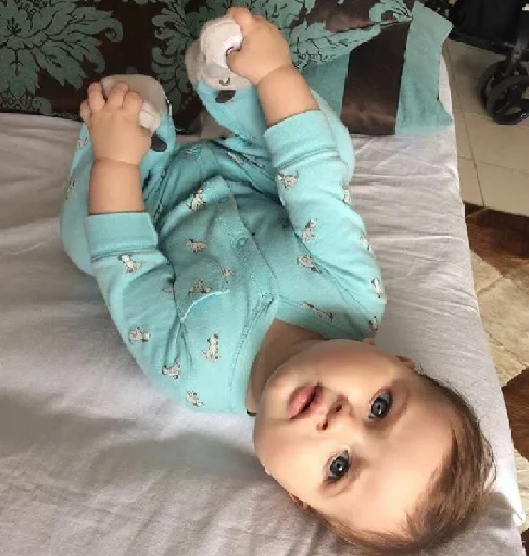 😫 Стикер «Childs and Life» для Telegram