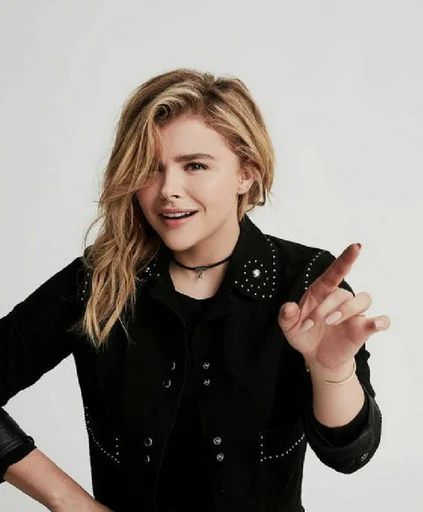 ☝️ Стикер «chloe grace moretz» для Telegram