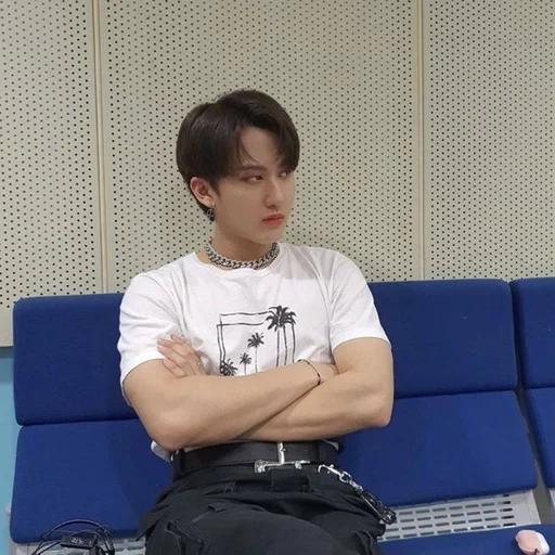 😠 Стикер «chang binnie» для Telegram