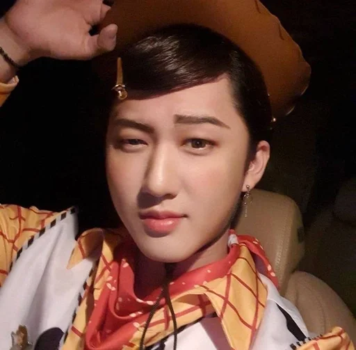 🤠 Стикер «chang binnie» для Telegram