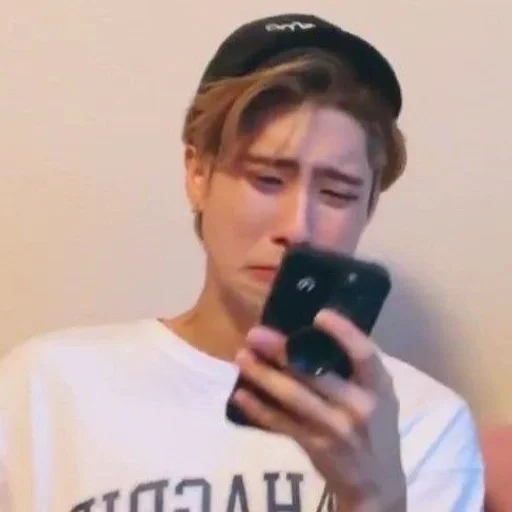 😭 Стикер «stray kids memes» для Telegram
