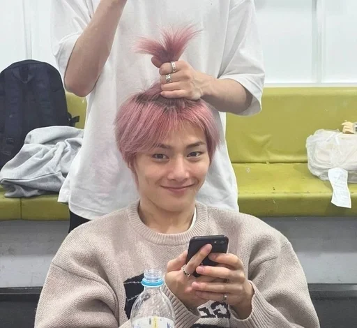 🧅 Стикер «stray kids memes» для Telegram