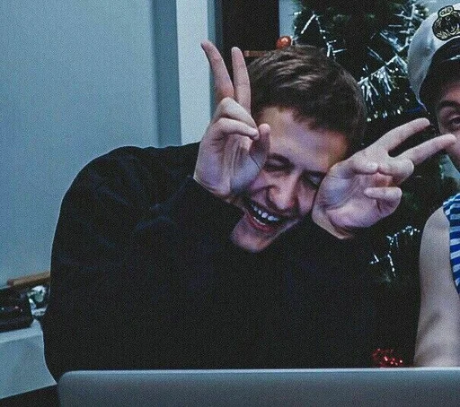 😝 Стикер «Руся» для Telegram