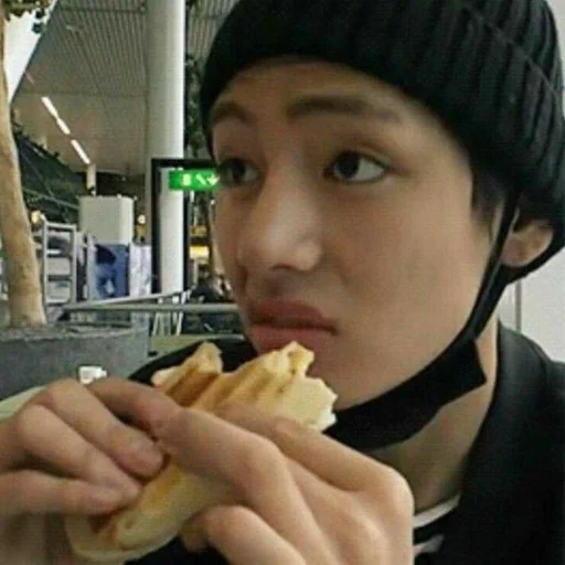 🥨 Стикер «angkasa ganteng» для Telegram