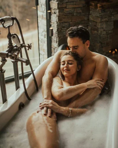🧡 Стикер «Couple Love Romantic» для Telegram
