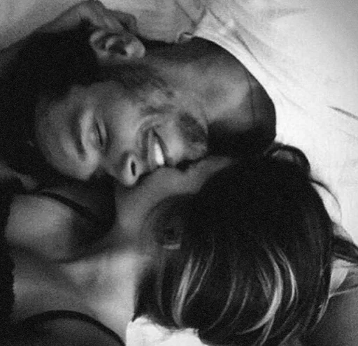 🖤 Стикер «Couple Love Romantic» для Telegram