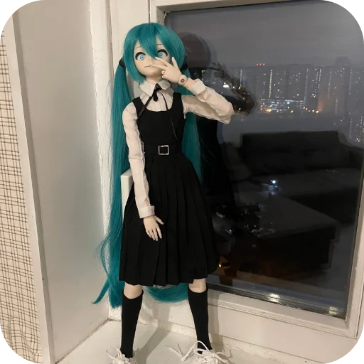 👩‍🎓 Стикер «Creepy Miku Doll» для Telegram