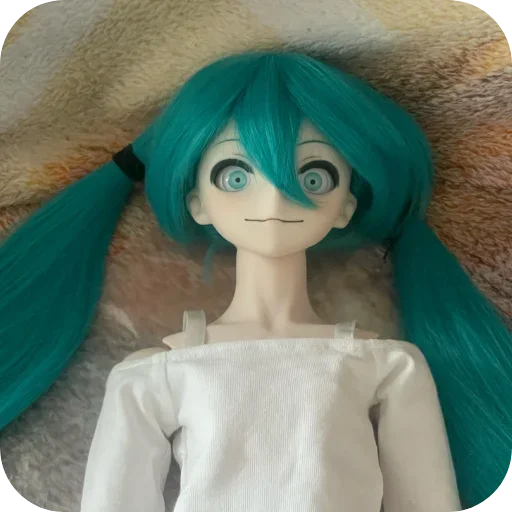 🛏 Стикер «Creepy Miku Doll» для Telegram