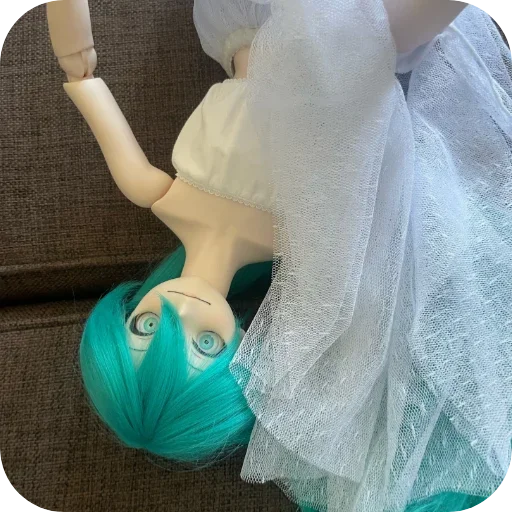 🙃 Стикер «Creepy Miku Doll» для Telegram