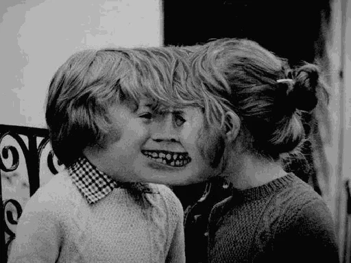 🤲 Стикер «Жуткая хуйня» для Telegram