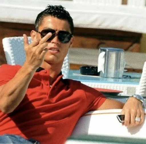 🌟 Стикер «Cristiano Ronaldo» для Telegram