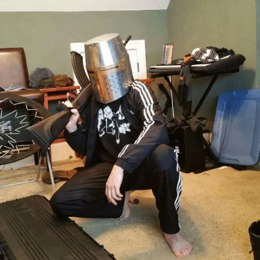 🇷🇺 Стикер «Crusader onee chan» для Telegram