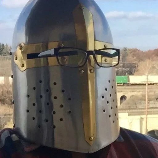 🤓 Стикер «Crusader onee chan» для Telegram