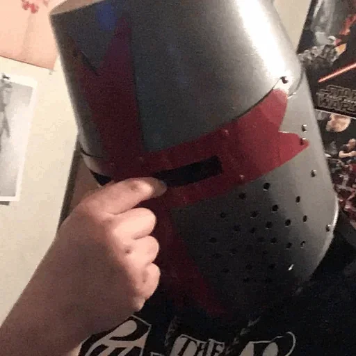 😔 Стикер «Crusader onee chan» для Telegram