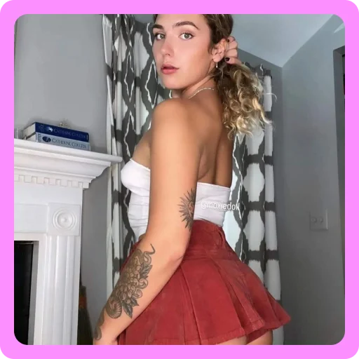 😀 Стикер «CUTE TS GIRL» для Telegram