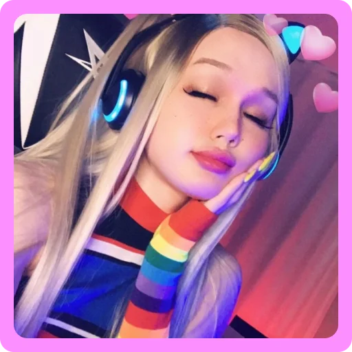😚 Стикер «CUTE TS GIRL» для Telegram