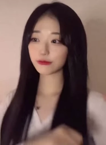 💃 Стикер «CuteAsian» для Telegram