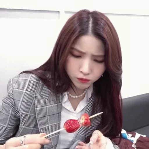 🍔 Стикер «CuteAsian» для Telegram