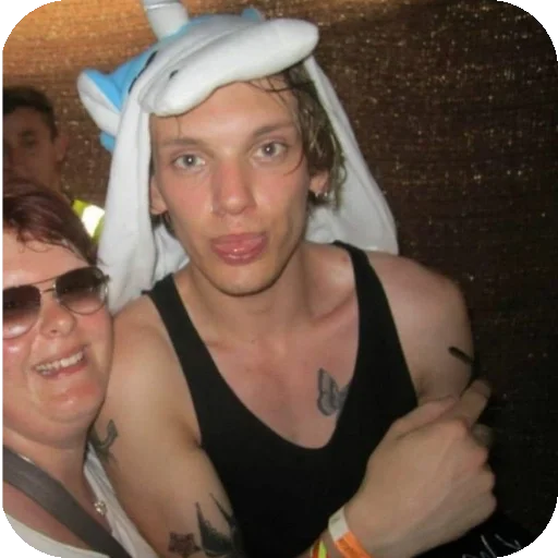 🦄 Стикер «Jamie Campbell Bower²Wilh El Mina» для Telegram