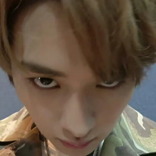😠 Стикер «Stray kids ворлд доминейшн» для Telegram