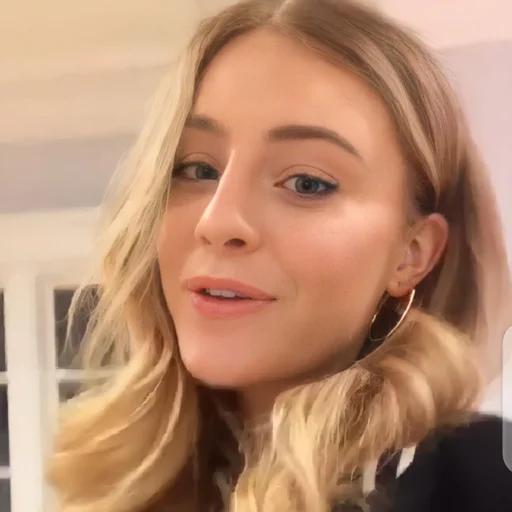 🍟 Стикер «DAISY KEECH» для Telegram