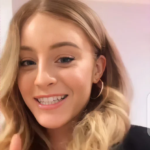 🍟 Стикер «DAISY KEECH» для Telegram