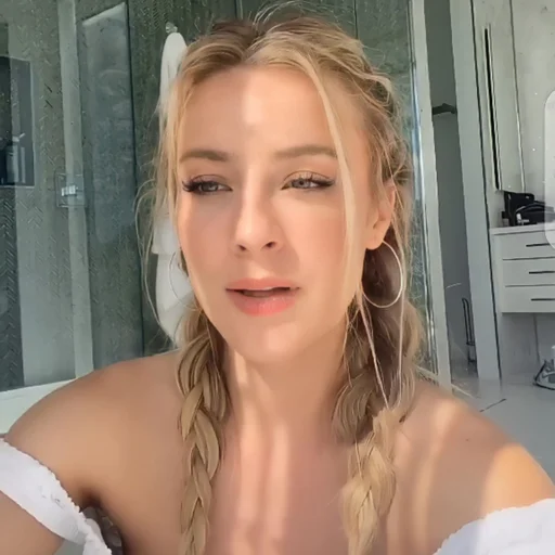 🍟 Стикер «DAISY KEECH» для Telegram