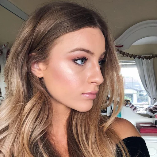 🍟 Стикер «DAISY KEECH» для Telegram