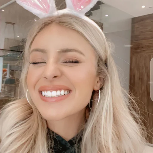 🍟 Стикер «DAISY KEECH» для Telegram