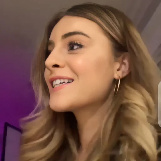 🍟 Стикер «DAISY KEECH» для Telegram