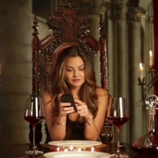 🌟 Стикер «Danielle Campbell» для Telegram