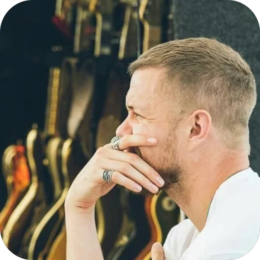 🤨 Стикер «Daniel Reynolds» для Telegram
