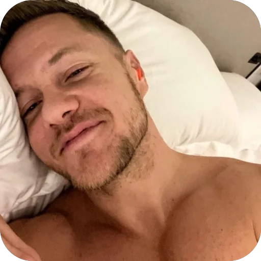 ☺️ Стикер «Daniel Reynolds» для Telegram