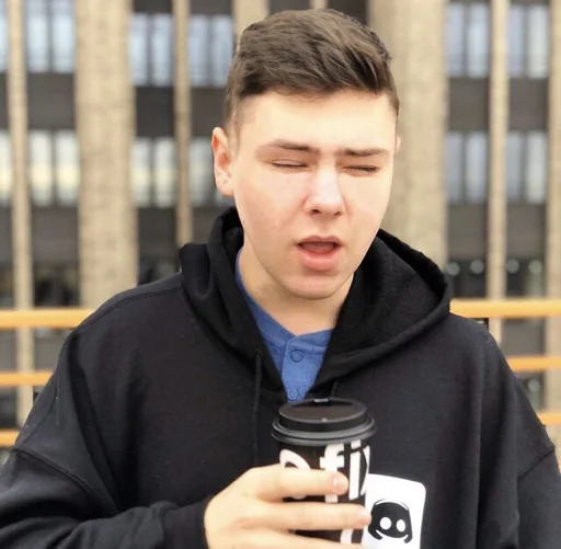🤧 Стикер «Данил Шевченко пиксель» для Telegram