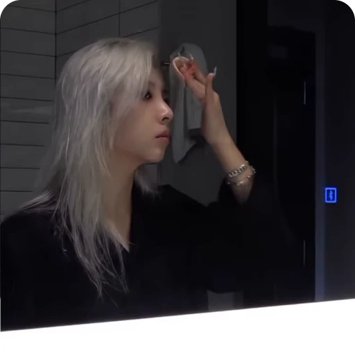 🫧 Стикер «Jiwoo» для Telegram