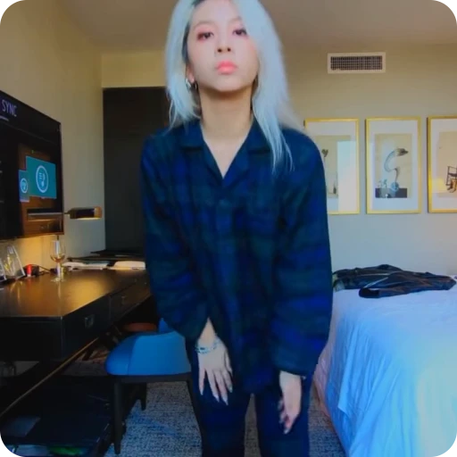 🫧 Стикер «Jiwoo» для Telegram